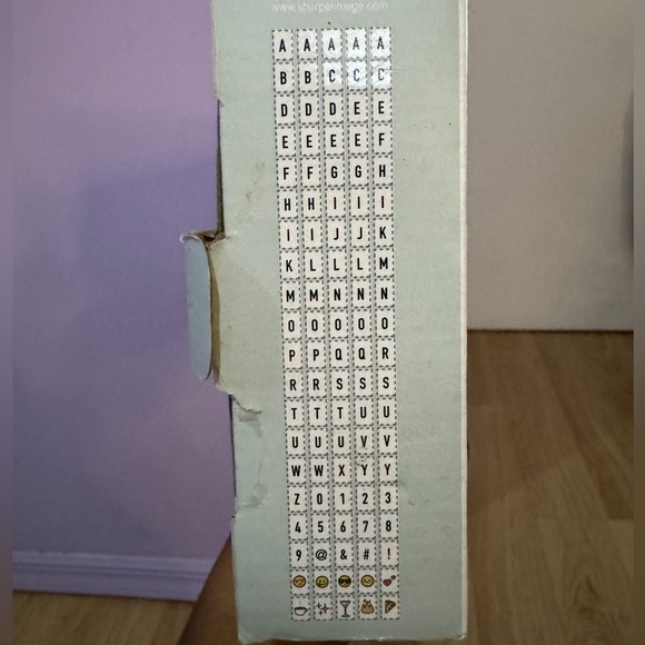 Sharper Image LED Cinematic Light Box - Picture 2 of 3